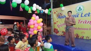 lễ hội trung thu tại let's Talk Biên Hòa